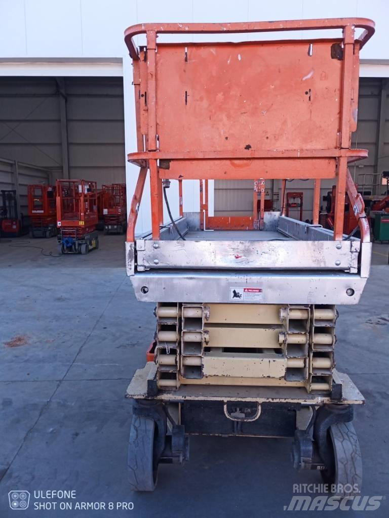 JLG 3246 ES Škaraste platforme