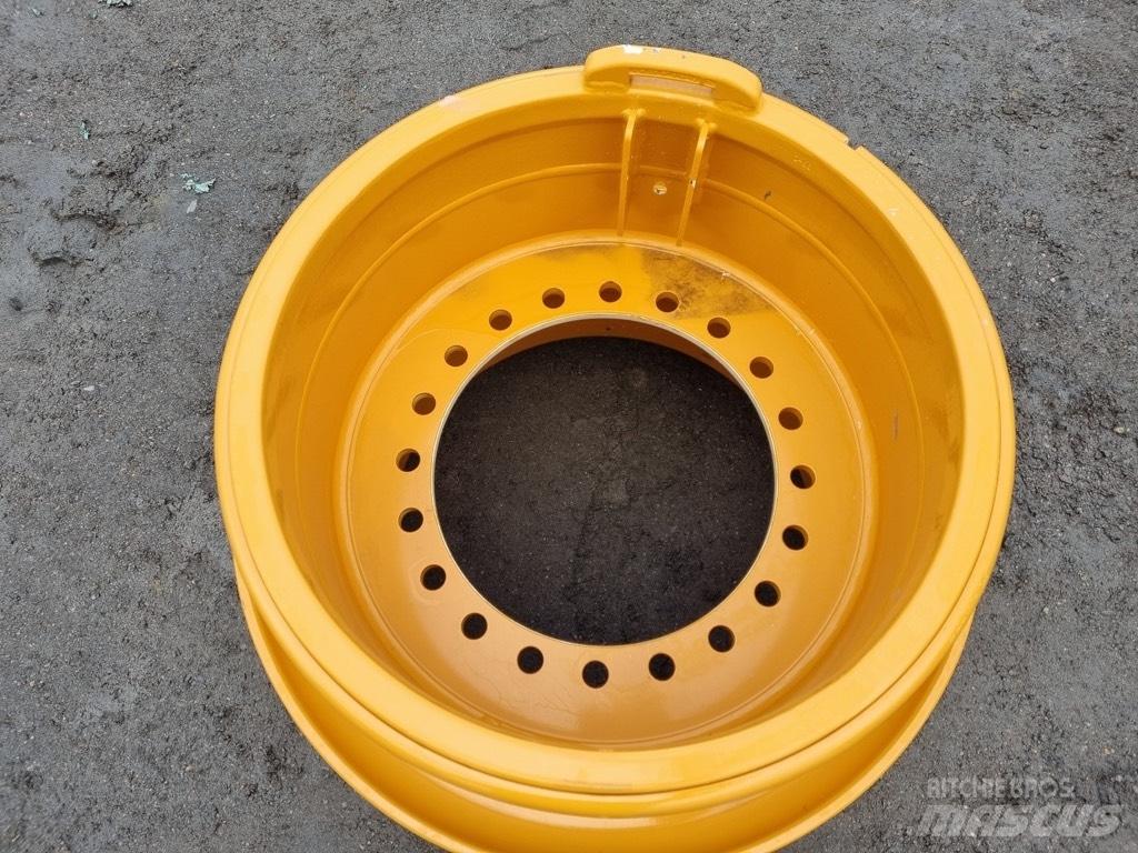 CASE 921 E rims Gume, kotači i naplatci
