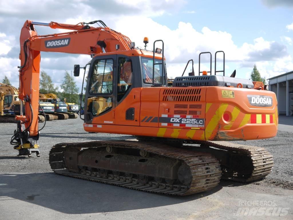 Doosan DX 225 LC-3 Bageri gusjeničari