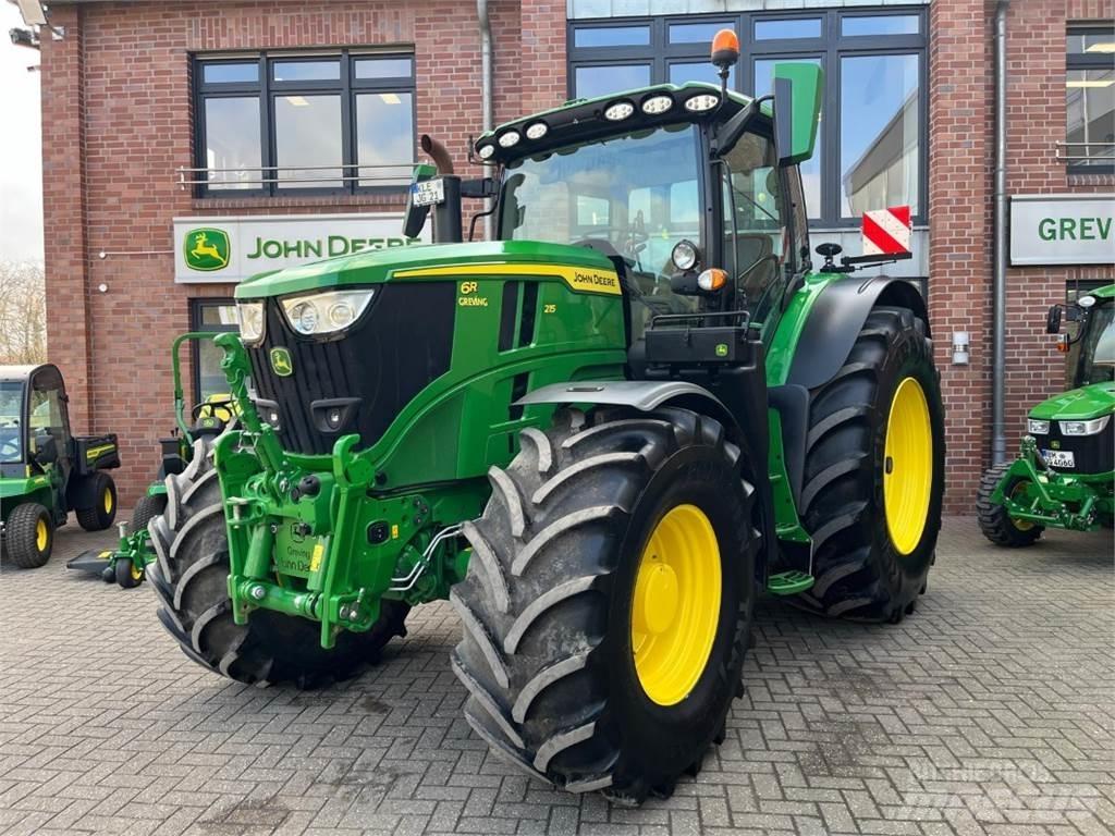 John Deere 6R215 Traktori