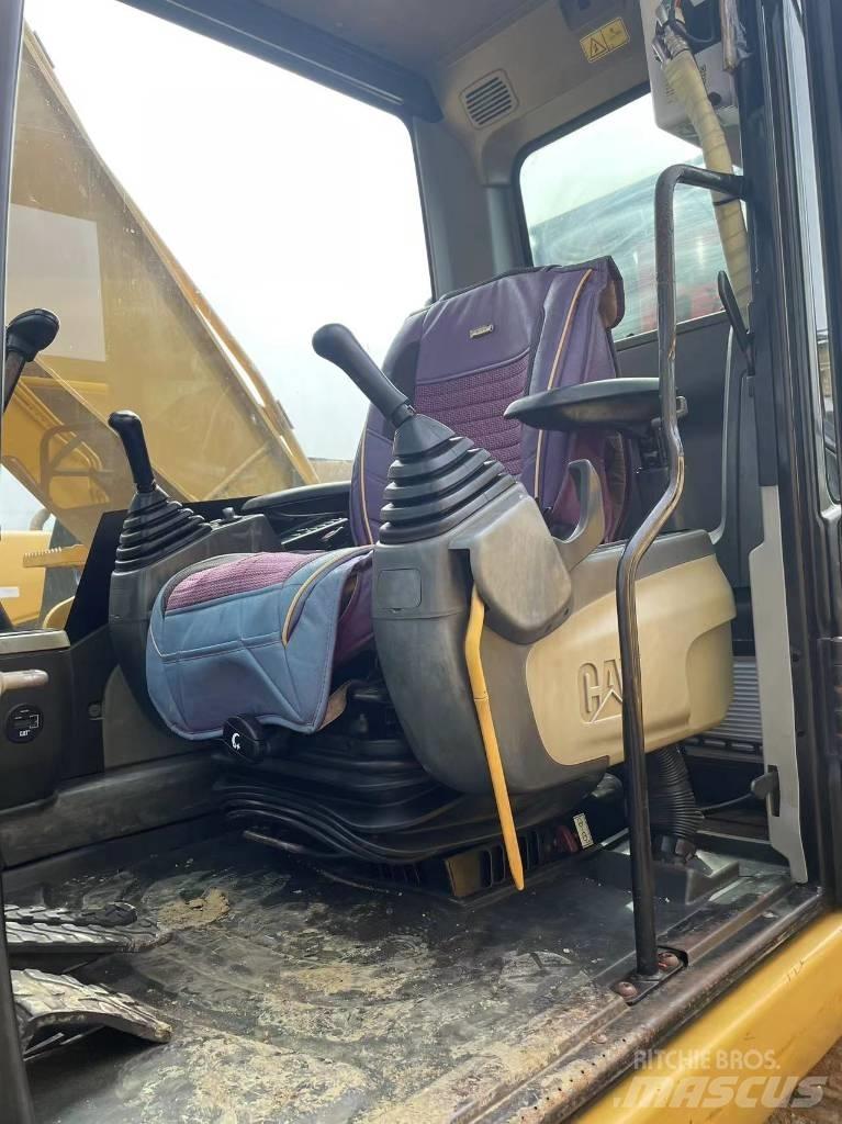 CAT 320 D Bageri gusjeničari