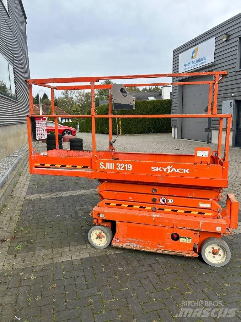 SkyJack SJ III 3219 Škaraste platforme