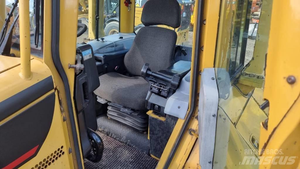 CAT D 5 N LGP Buldožeri gusjeničari