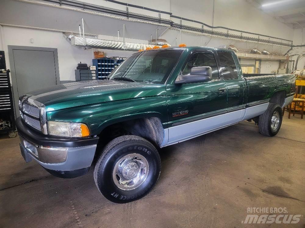 Dodge 2500 SLT Ostali kamioni