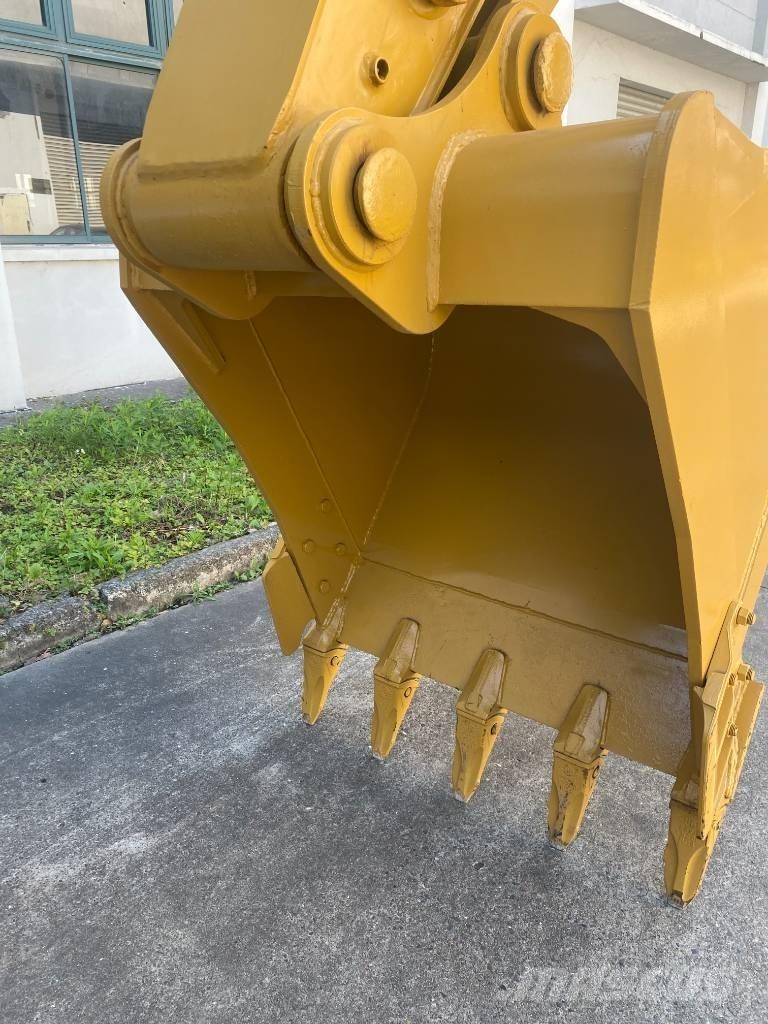 CAT 320 GC Bageri gusjeničari