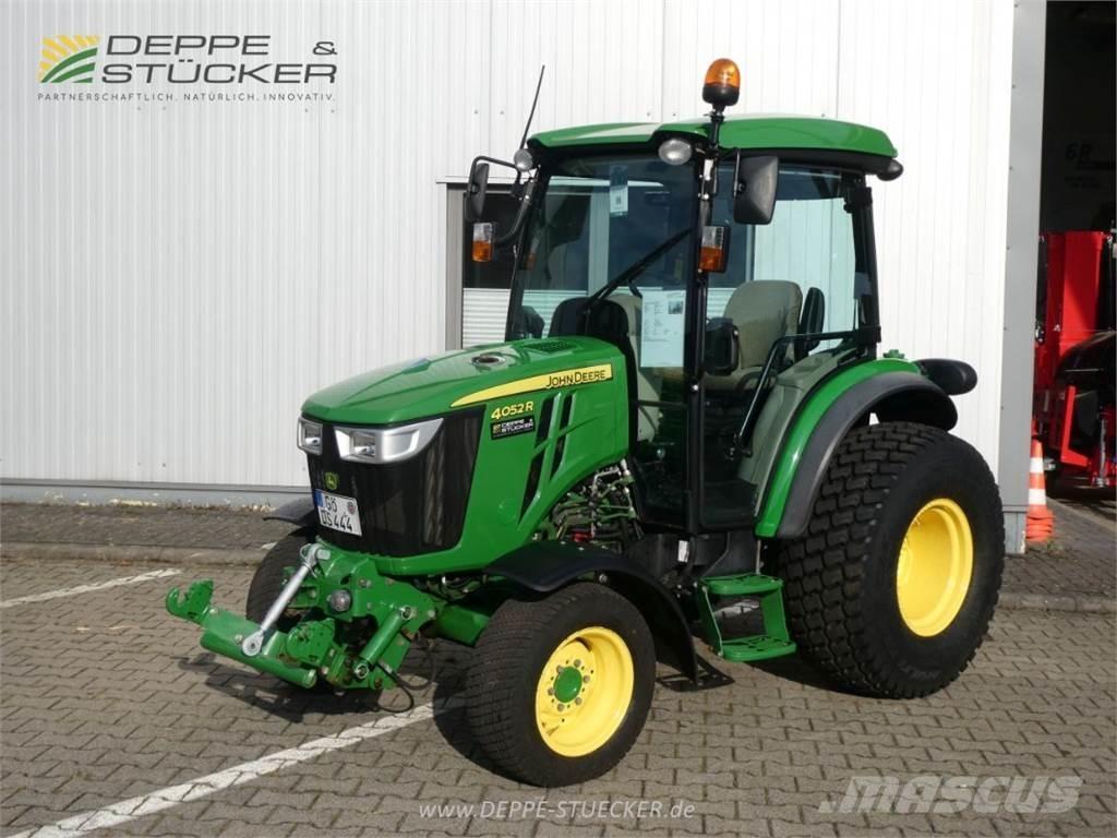 John Deere 4052R Kompaktni (mali) traktori
