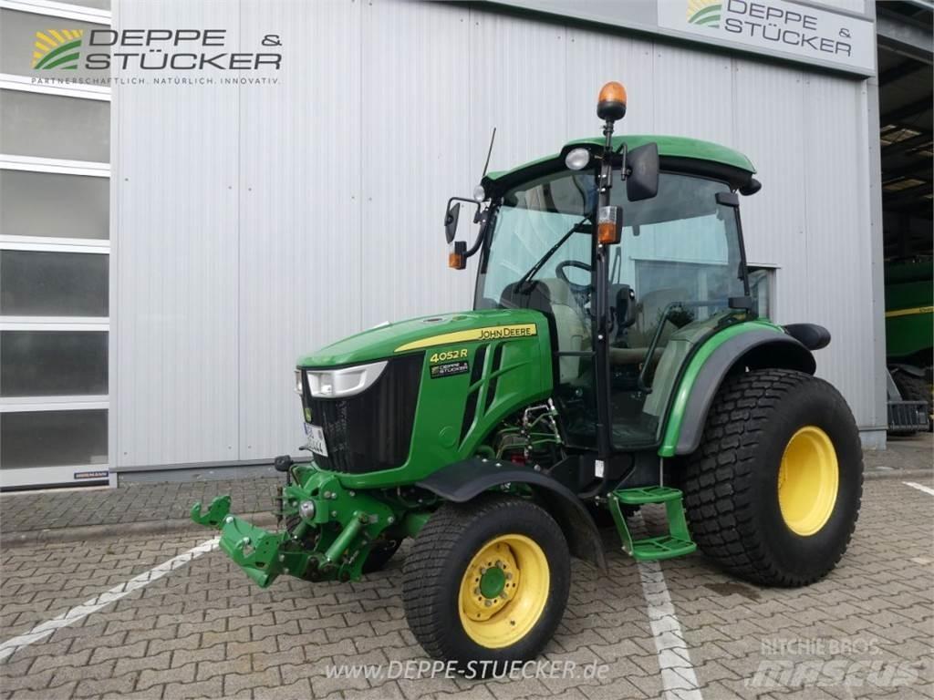 John Deere 4052R Kompaktni (mali) traktori