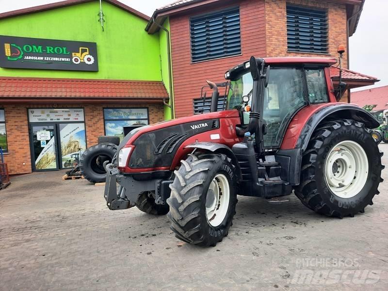 Valtra 163 Versu Traktori