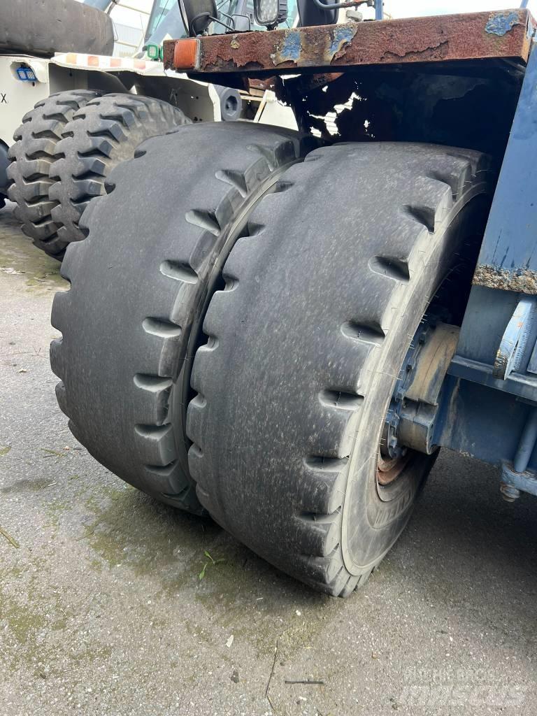 Terex TFC45 Dohvatni viličari