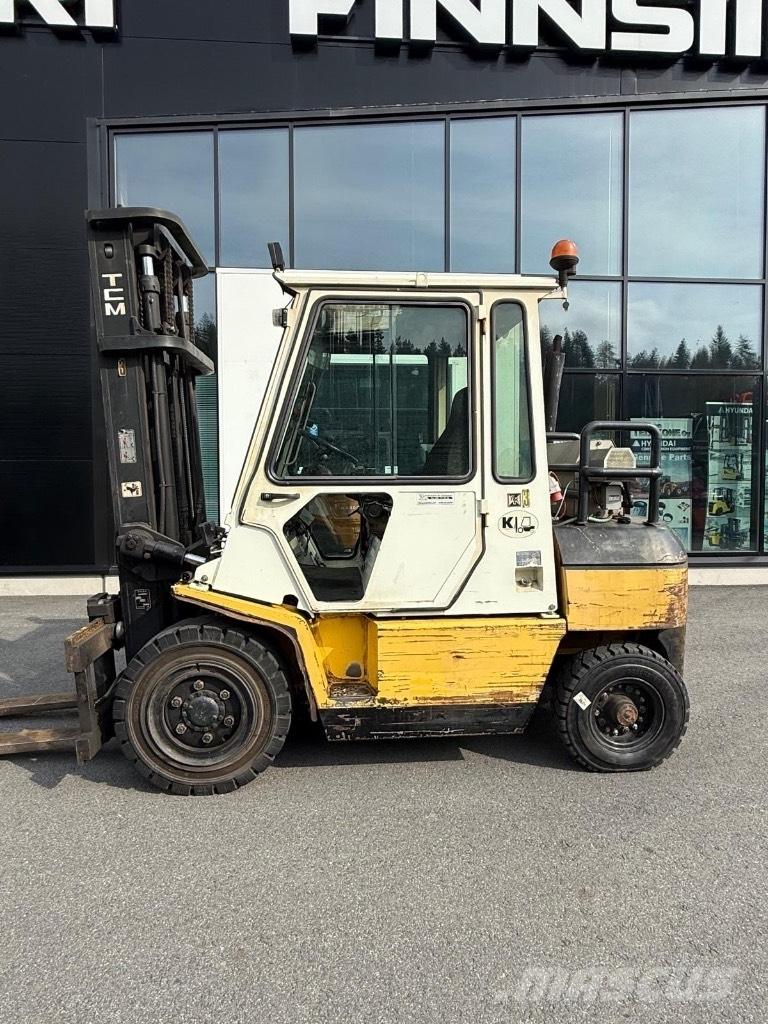 TCM FD40Z7 Dizelski viličari