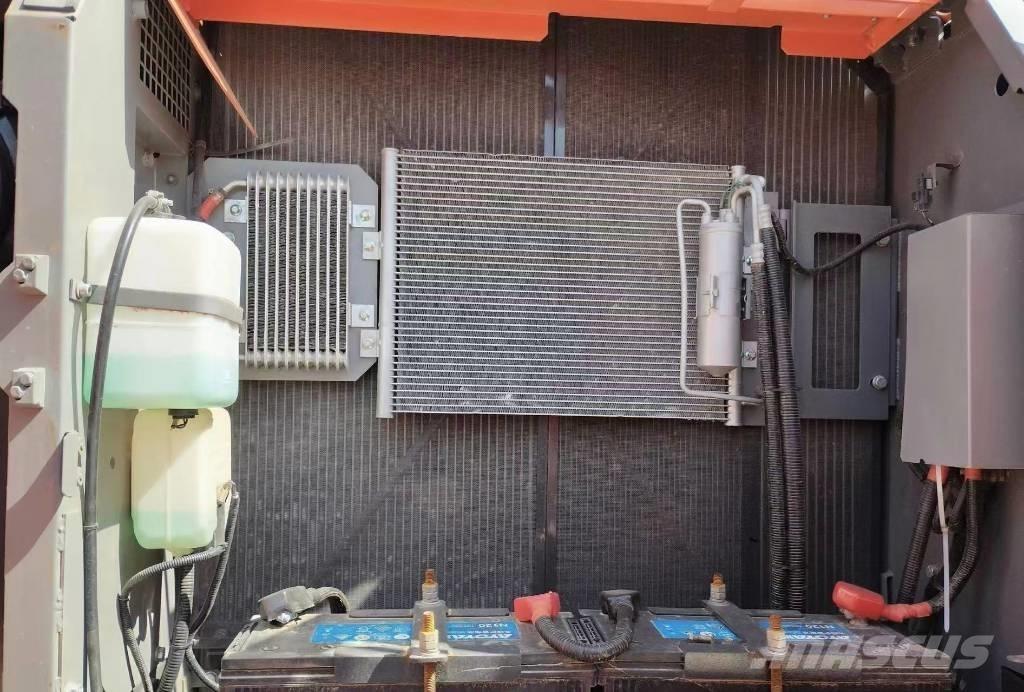 Hitachi ZX 240 Bageri gusjeničari