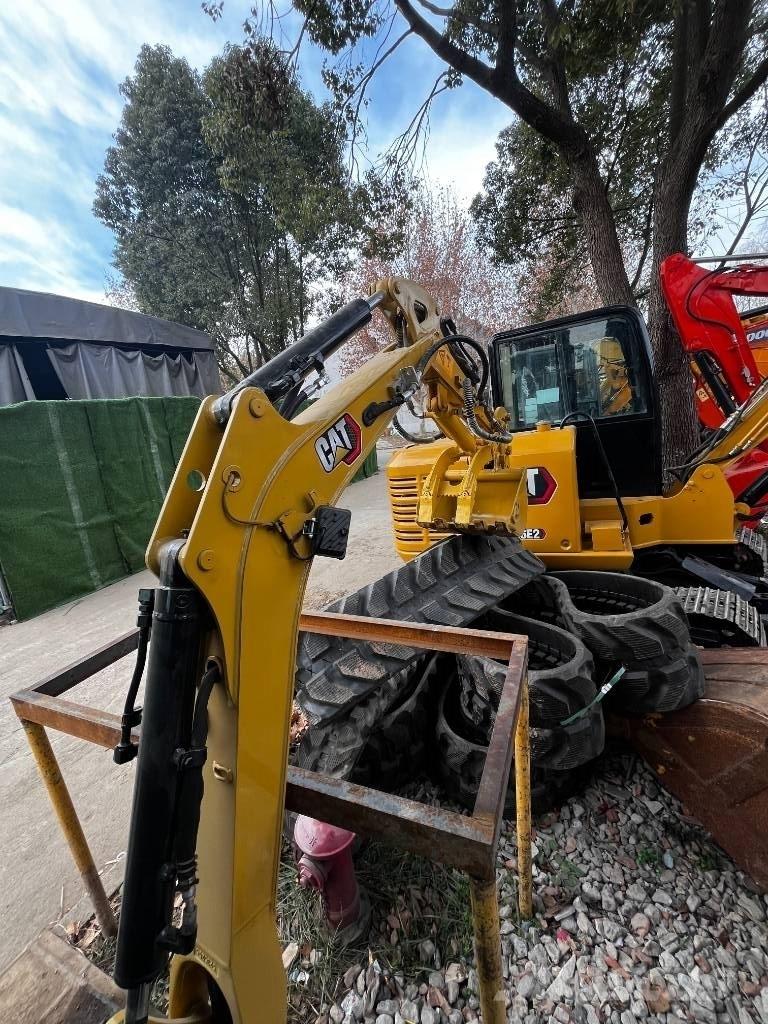 CAT 302 CR Mini bageri <7t