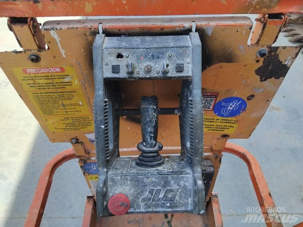 JLG 2030 ES Škaraste platforme