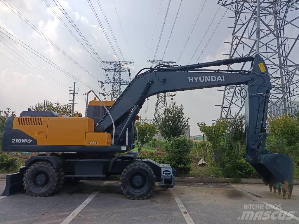 Hyundai R210W Bageri na kotačima