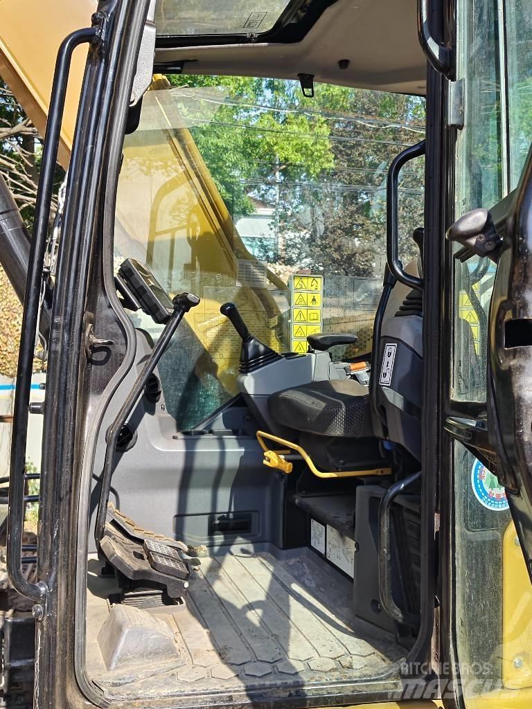 CAT 310 Bageri gusjeničari