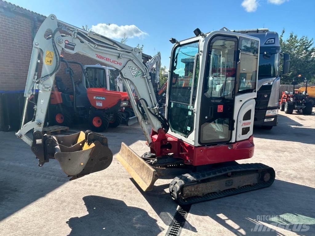 Takeuchi TB 325 R Mini bageri <7t