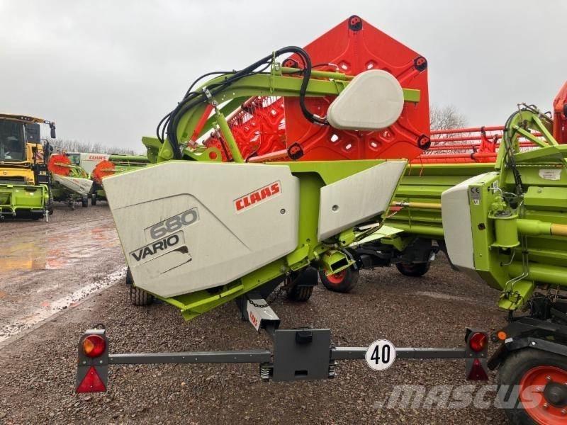 CLAAS TRION 640 Kombajni