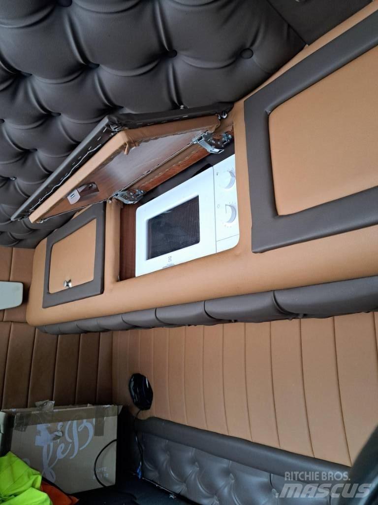 Volvo FH 540 Plogbil Rol kiper kamioni s kukama za dizanje