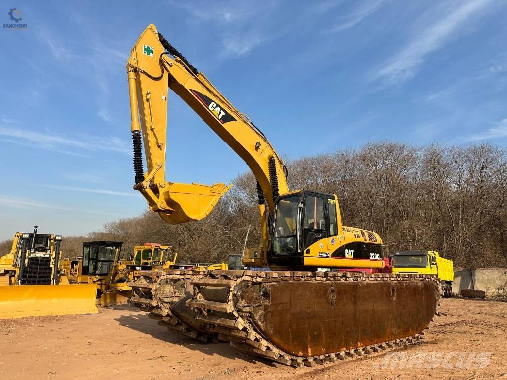 CAT 320 C L Amfibijski bageri