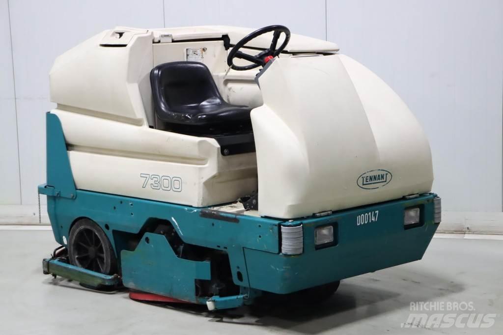 Tennant 7300E Strojevi za metenje