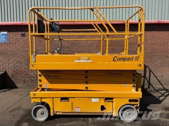 Haulotte Compact 12 Škaraste platforme