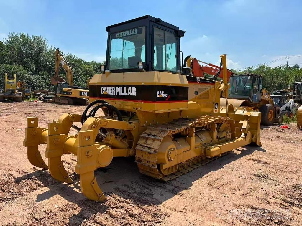 CAT D 6 G Buldožeri gusjeničari