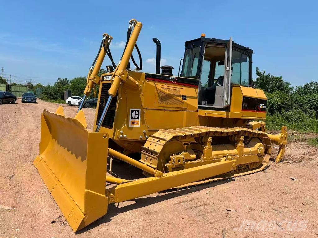 CAT D 6 G Buldožeri gusjeničari