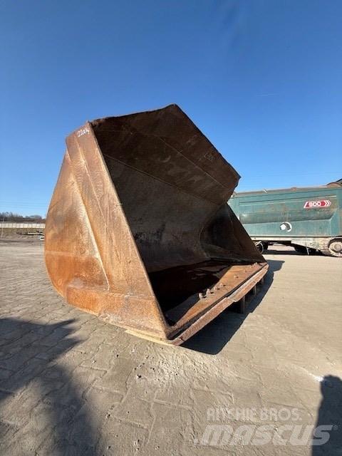 Doosan DL 400 Kašike / Korpe