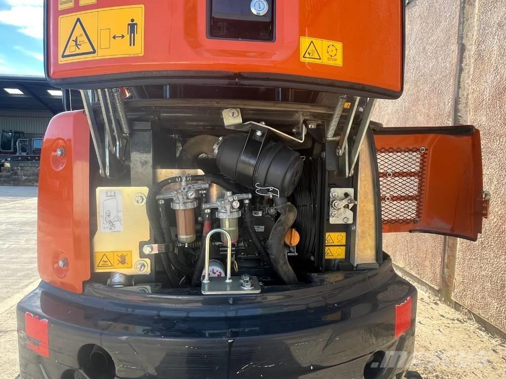 Hitachi ZX 19 U Mini bageri <7t