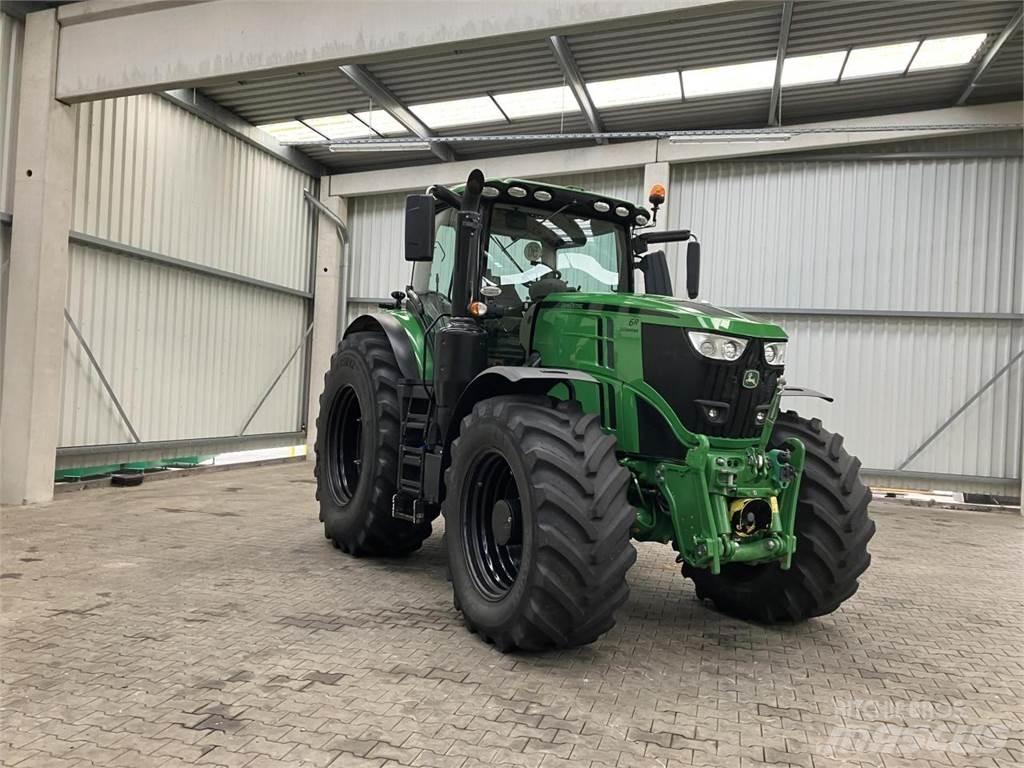 John Deere 6250R Traktori