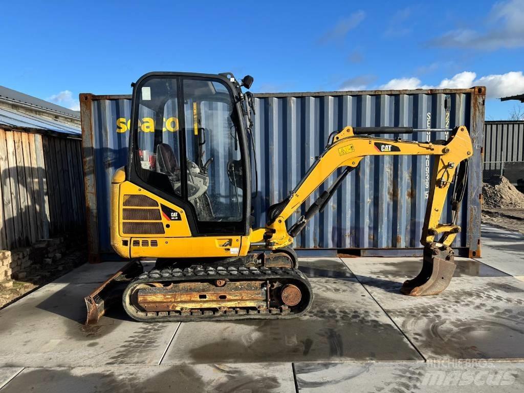 CAT 302.4 D Mini bageri <7t