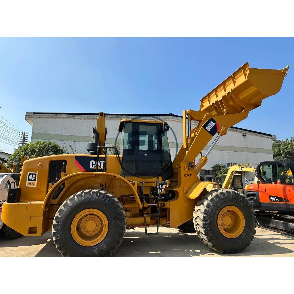 CAT 966 Utovarivači na kotačima