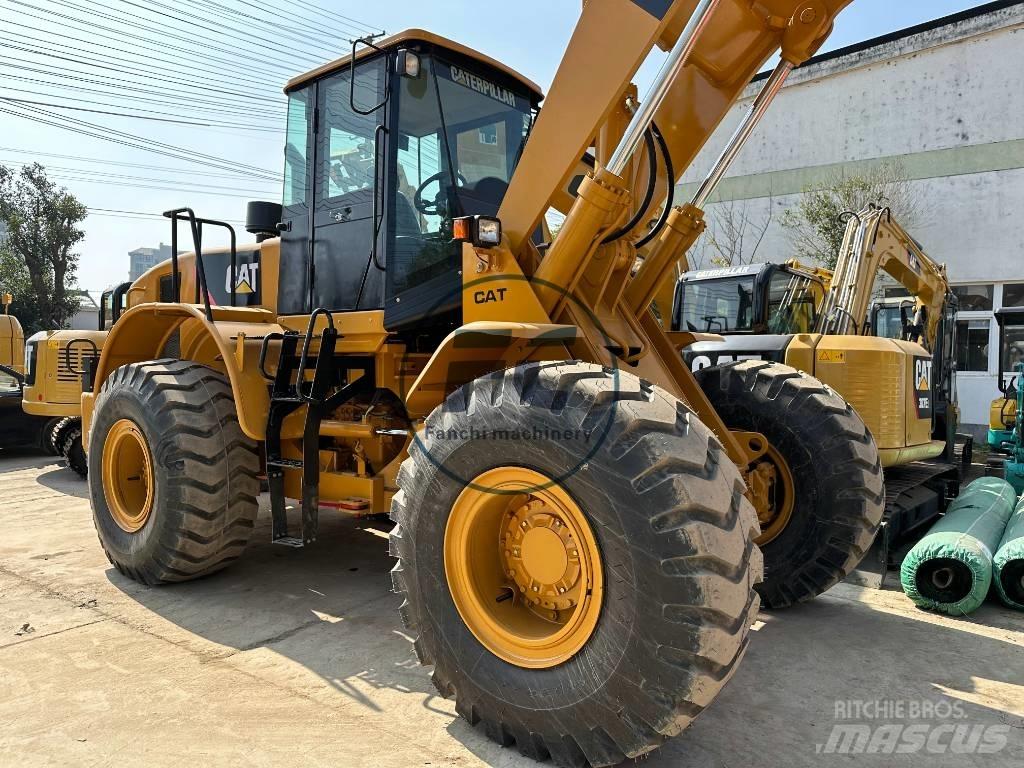 CAT 966 Utovarivači na kotačima