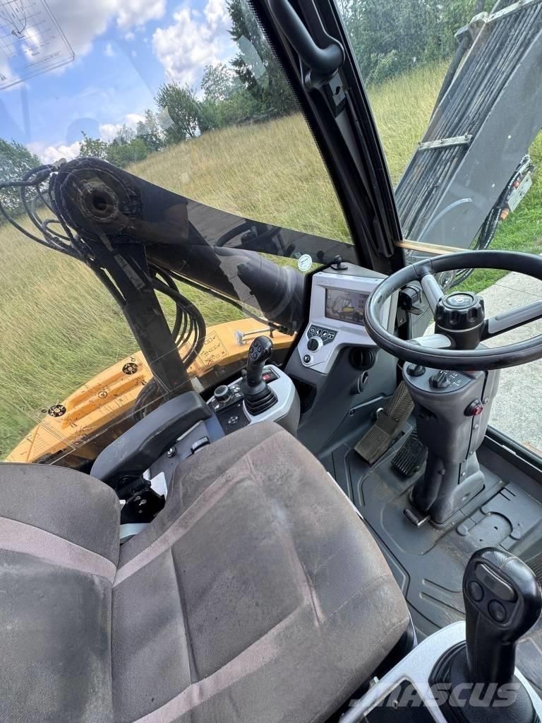 Mecalac 12 MTX Bageri na kotačima