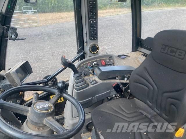 JCB TM 320 S Poljoprivredni teleskopski utovarivači