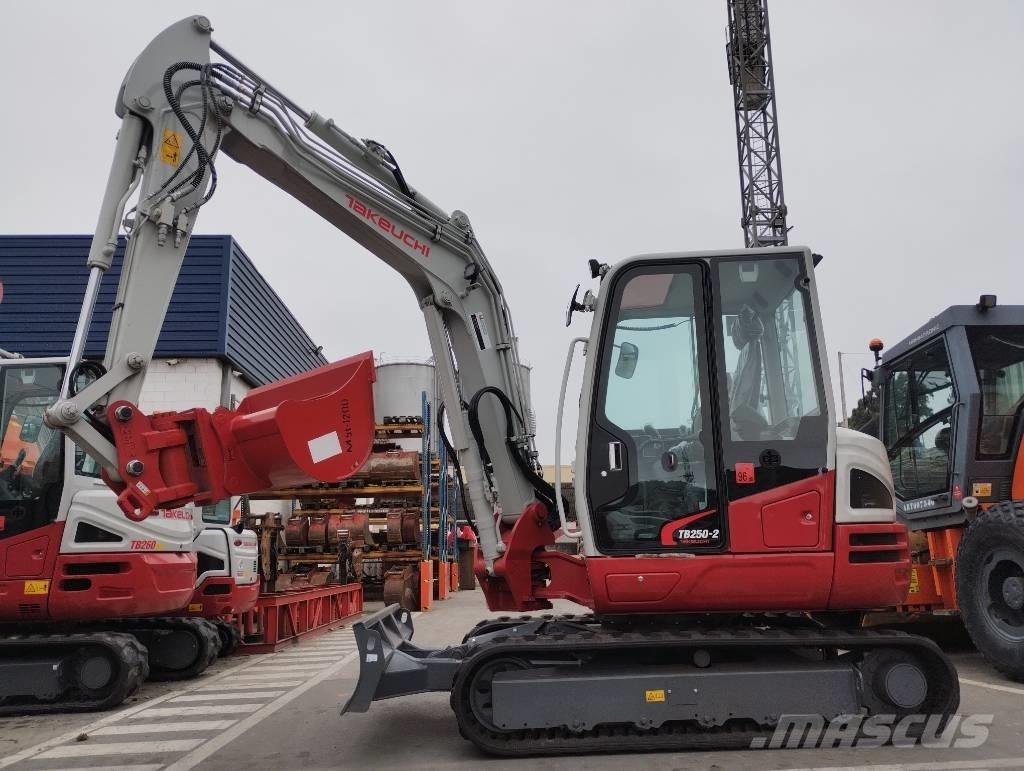 Takeuchi TB 250 2 Mini bageri <7t