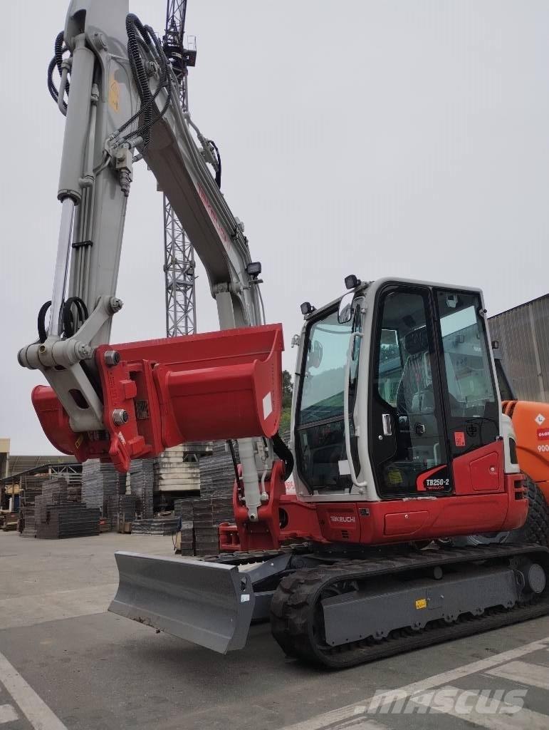 Takeuchi TB 250 2 Mini bageri <7t