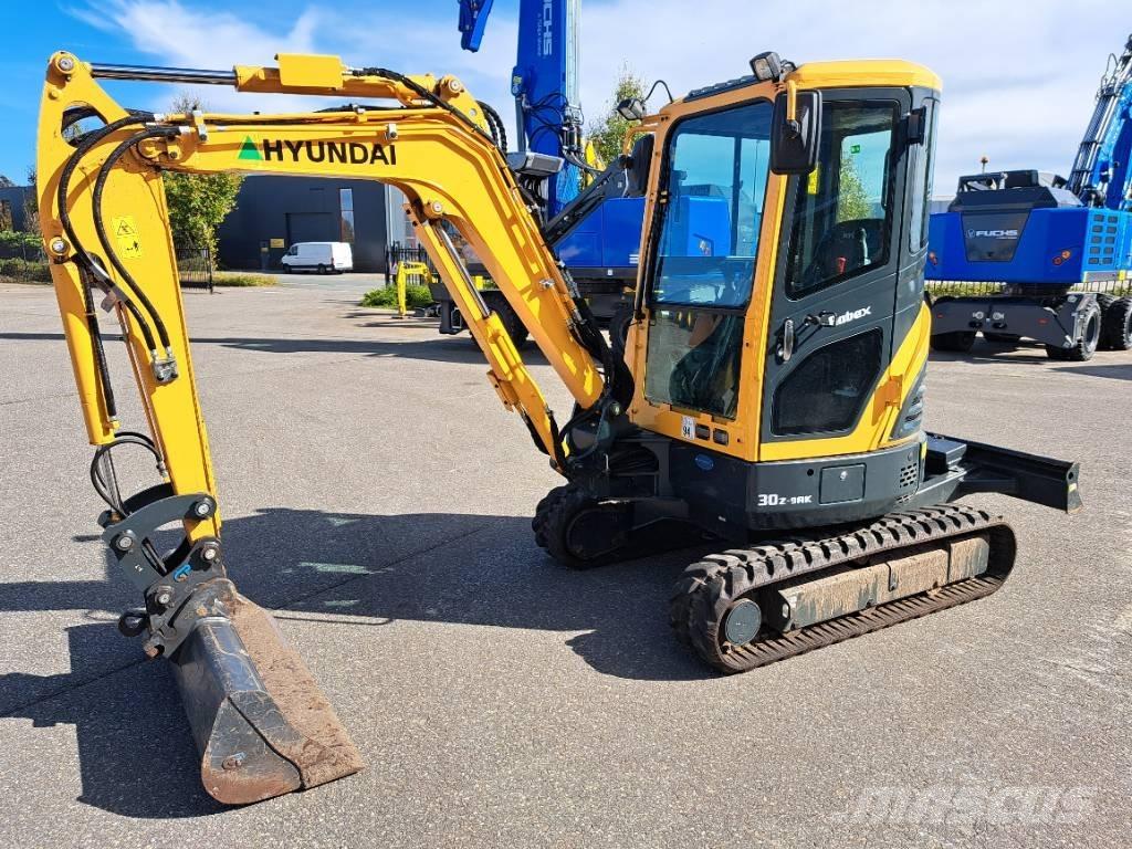 Hyundai R30 Z-9AK Mini bageri <7t