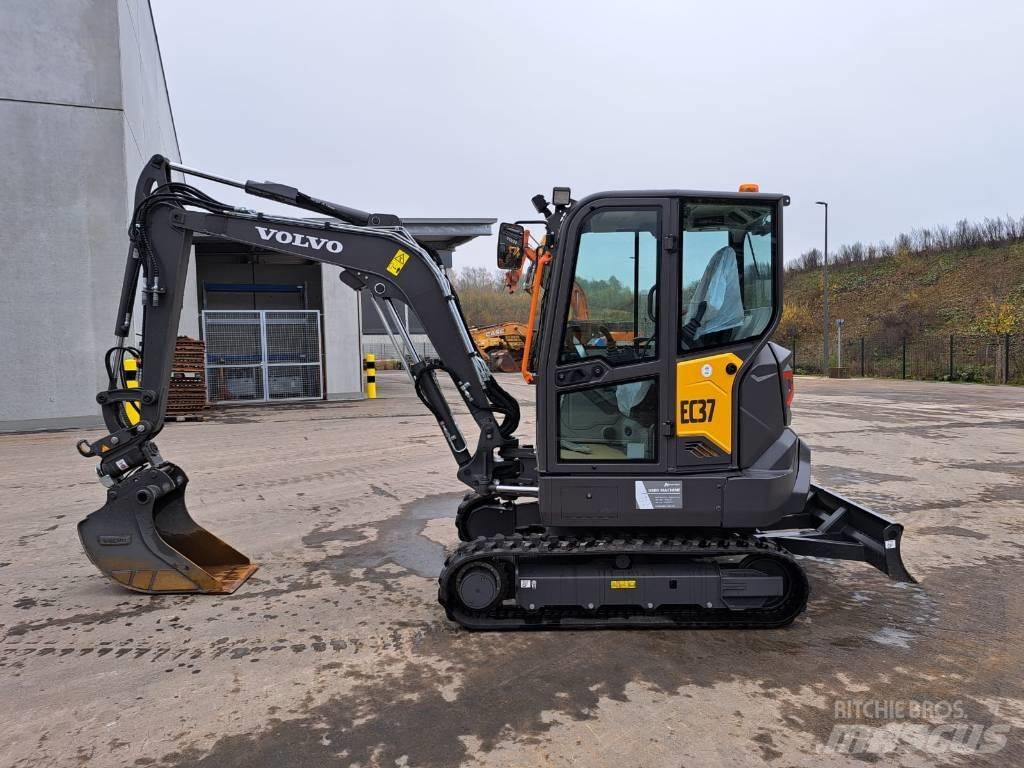Volvo EC 37 F Mini bageri <7t