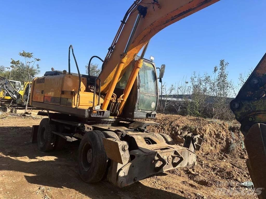 Hyundai R210W-9 Bageri na kotačima