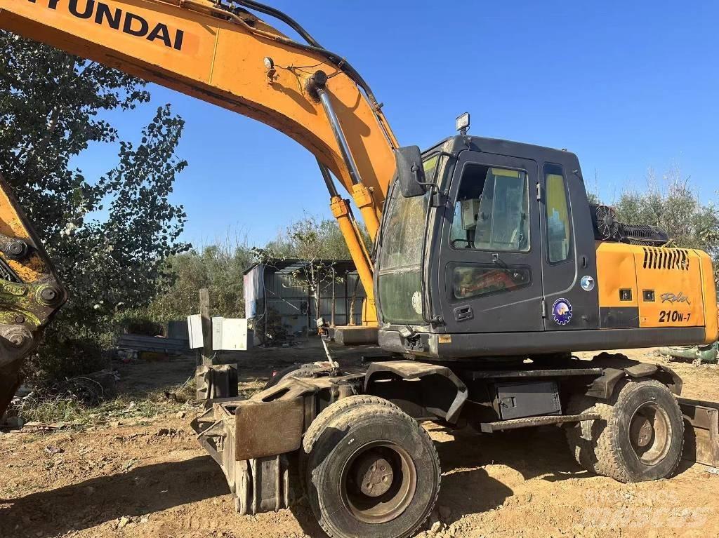Hyundai R210W-9 Bageri na kotačima