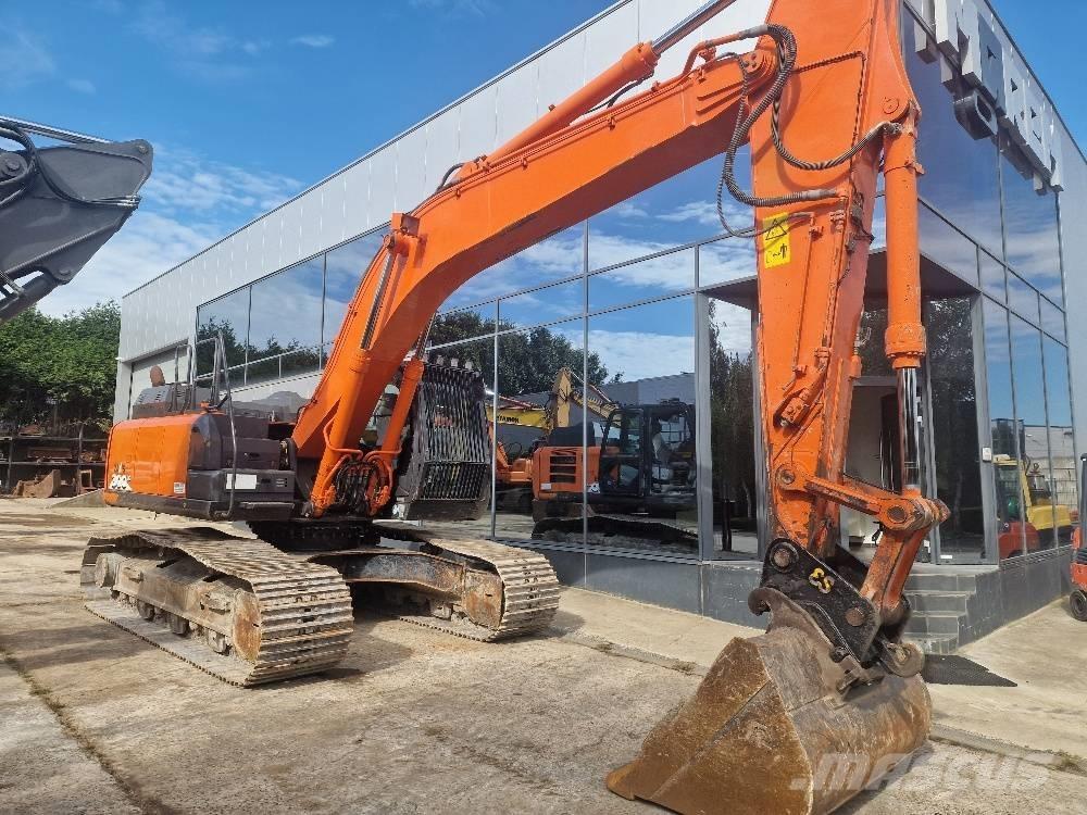Hitachi ZX300LC-5 Bageri gusjeničari