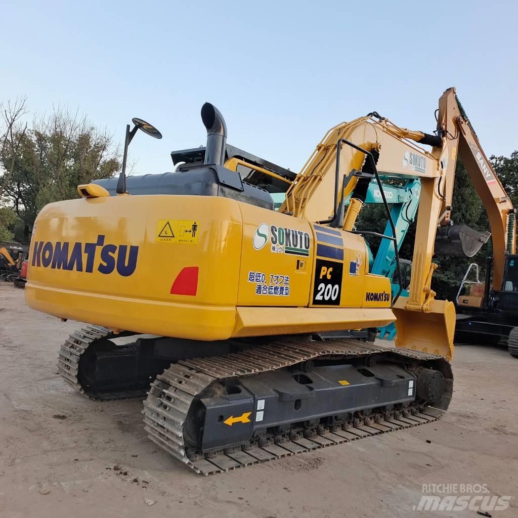 Komatsu PC 200-8 Bageri gusjeničari