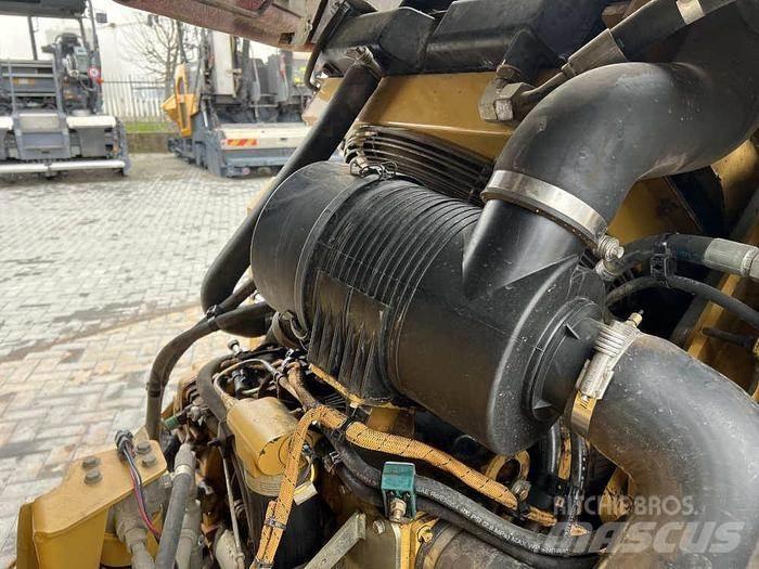 CAT CB 434D XW Valjci sa dvojnim bubnjem