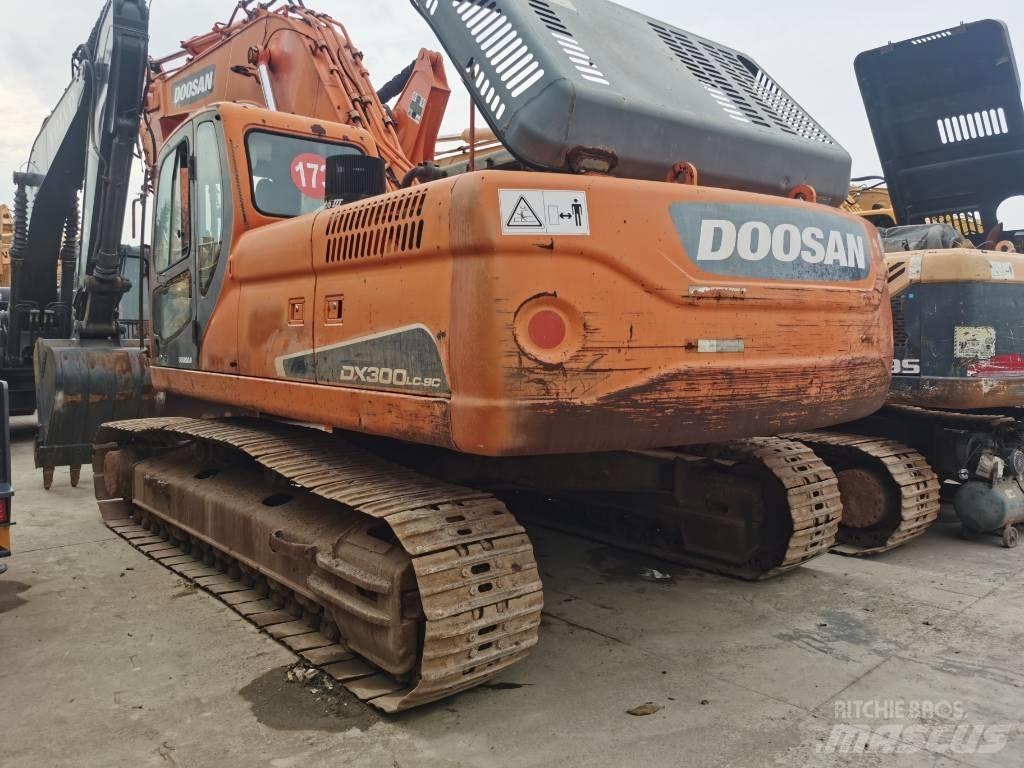 Doosan DX 300 LC Bageri gusjeničari