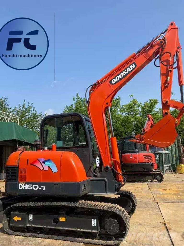 Doosan DH 60-7 Bageri gusjeničari