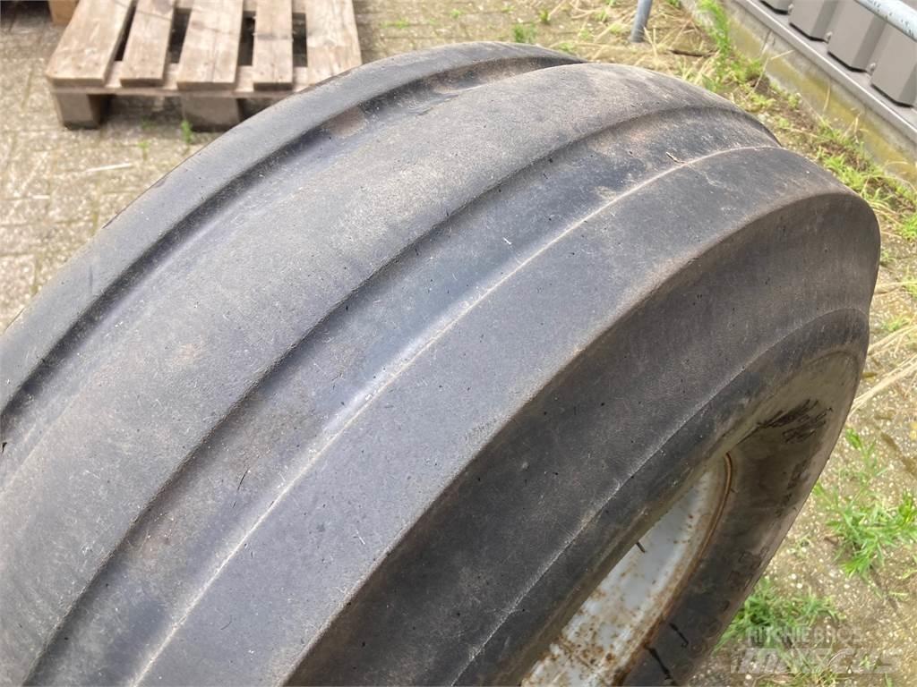 BKT 11.00-16 Gume, kotači i naplatci