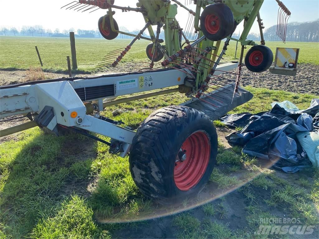 CLAAS liner 3000 Okretači i sakupljači sijena