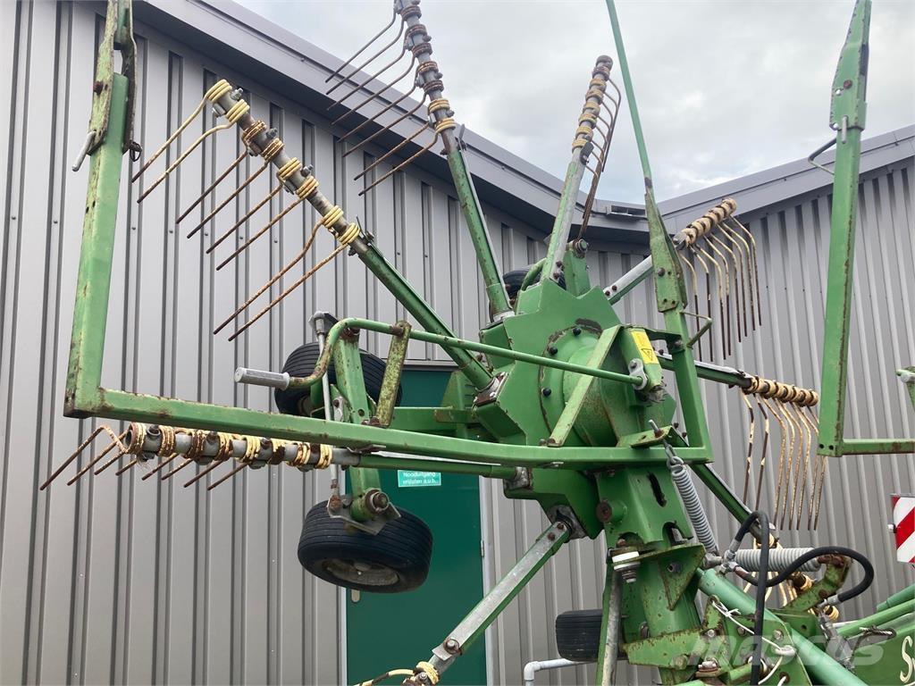 Krone 1201 hark Okretači i sakupljači sijena