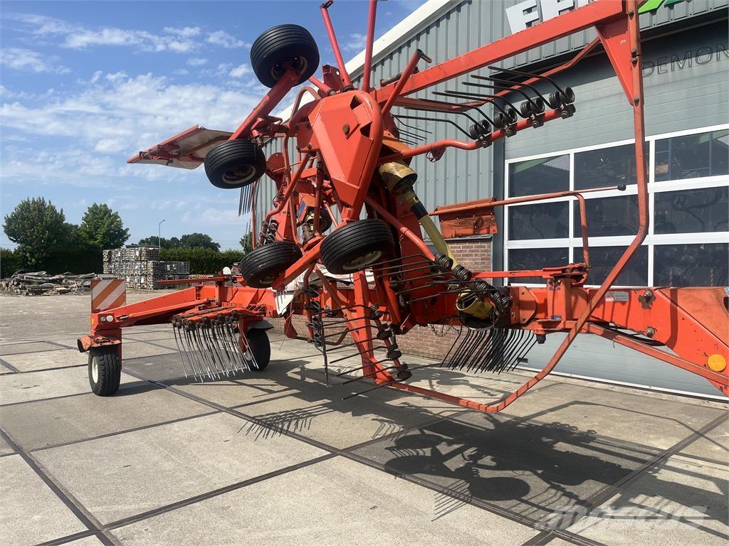 Kuhn 7302 DL Okretači i sakupljači sijena